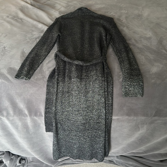 Shimera Sweater Robe - Picture 4 of 5